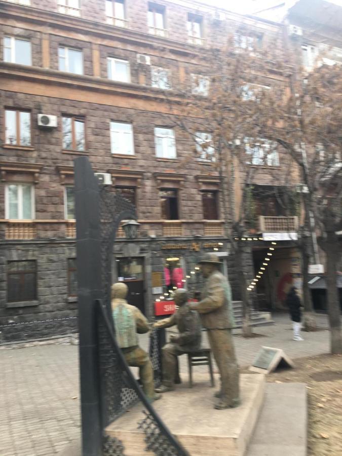 Yerevan, Abovyan 34 My Street Екстер'єр фото